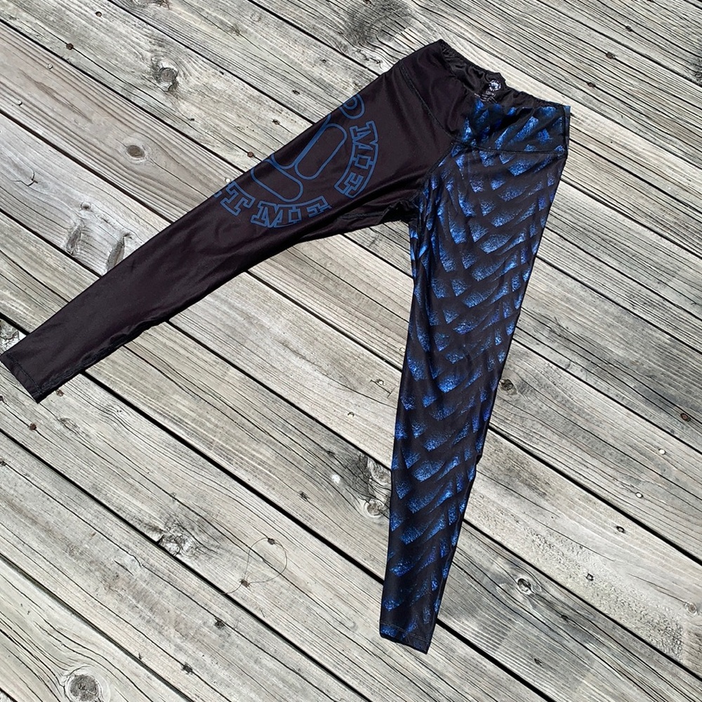 Feed me fight me compression leggings